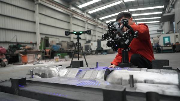 启源视觉 V-track大型模具扫描