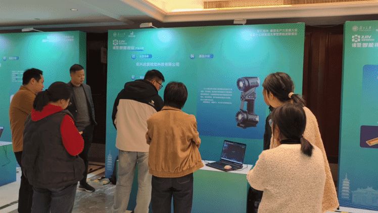 当设备从实验室走向产线,哪些因素真正决定了国产三维激光扫描仪能否稳定输出可信数据?